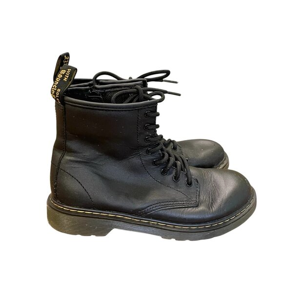DR. MARTENS $75 Junior 1460 Softy T Leather Lace Up Boots Black Size 4 Kids - Picture 1 of 10